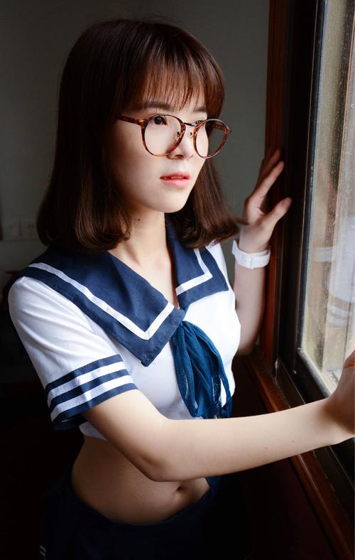 校花小冰官方网站搜索排名优化？(百度关键词设置提升可见度！)