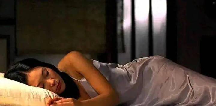 愛欲の色最新剧情如何?解析最新动态与精彩看点!