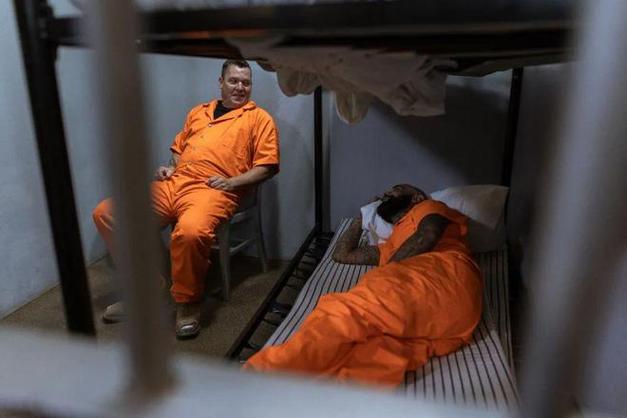 变态监狱更新地址实战经验与优化建议