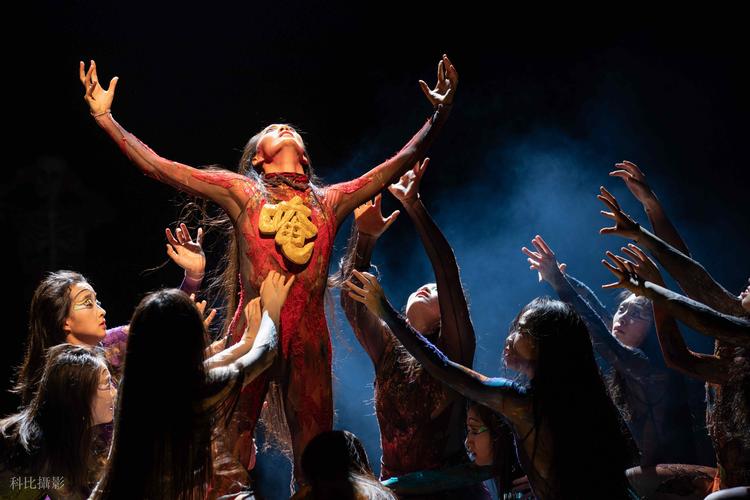 探索舞姬官网：沉浸于绚丽幻想的世界