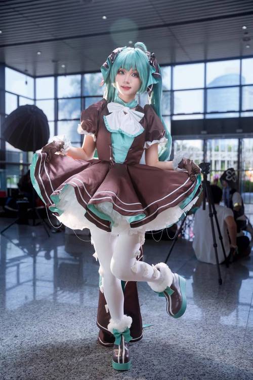 如何完成请做coser的主人8安卓汉化的详细教程