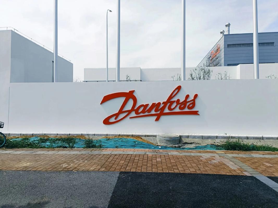 如何下载和安装丹弗斯小姐官方正式版最新版的详细教程