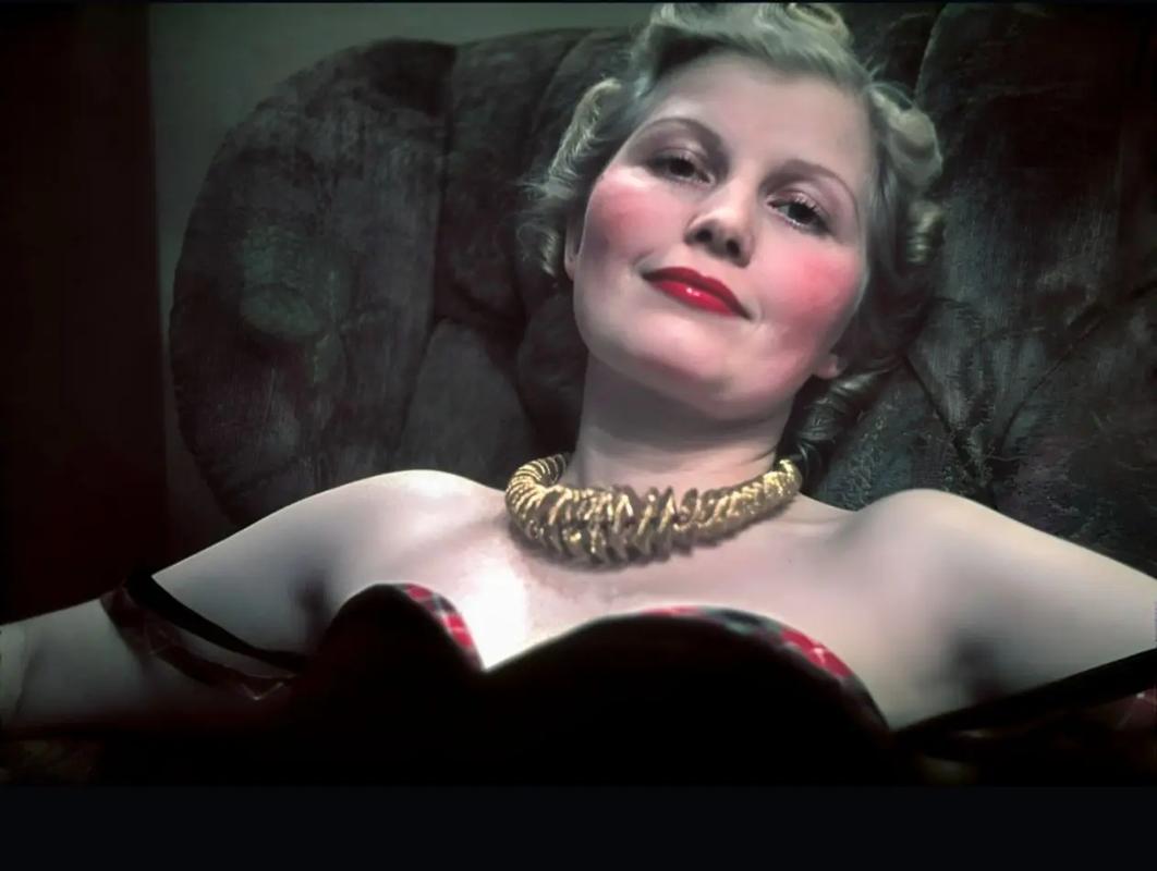 《毁灭之地的女王》最新攻略：新手入门与实用技巧