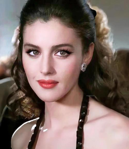 时尚女王莫妮卡EP4 V8.0游戏攻略：实用技巧与操作指南