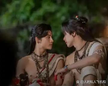 如何在诅咒之爱中高效获取资源：新手指南