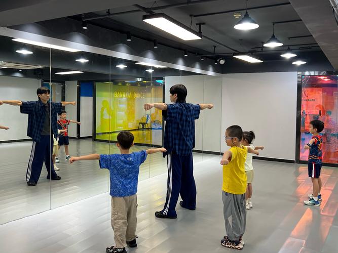 表演课内有他链游戏操作指南